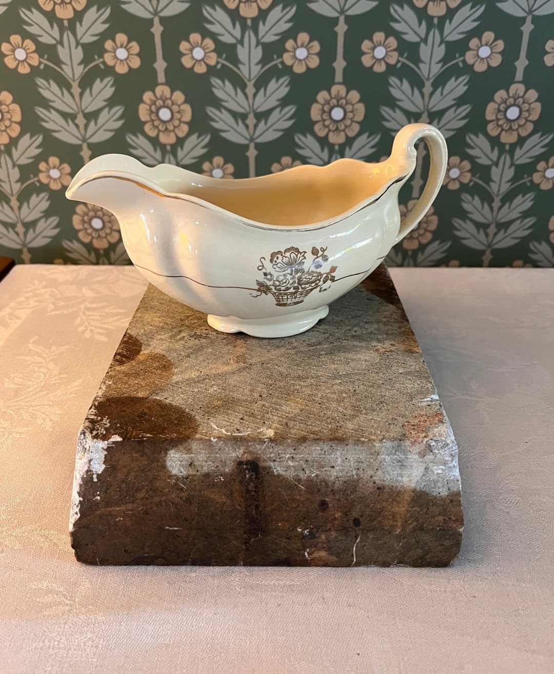 Vintage Gravy Boat "victorian" From Johnson Brothers I Made in England ...