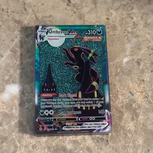 Umbreon VMAX Liquid Motion Card