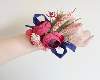 Wedding Flower Corsage and boutonniere, Bridal Flower Corsage, Burgundy Boho Wedding Flower Wrist Corsage, Romantic Wedding Corsage