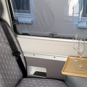 Innovative tray set for the table rail in the VW Grand California image 2