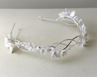 Diadèmes de cheveux en forme de fleur en céramique, vigne argentée, perles délicates, bandeau au design unique, accessoires pour cheveux de mariage, couvre-chef pour mariée, cadeau