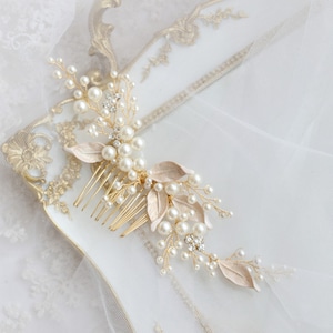 Natural Pearl Hair Comb Palace Wedding Hair Comb Gold Leaf Pearl Hair Comb Hair Accessories Wedding Gift Wedding Dress Hair Accessories image 1