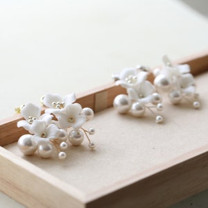 6Pcs Minimalist Pearl Ceramic Flower Hair Pins Bridal Hair Pins Set Bridesmaid earrings Hair Accessory Wedding Gift Handmade Party Hairpins image 5