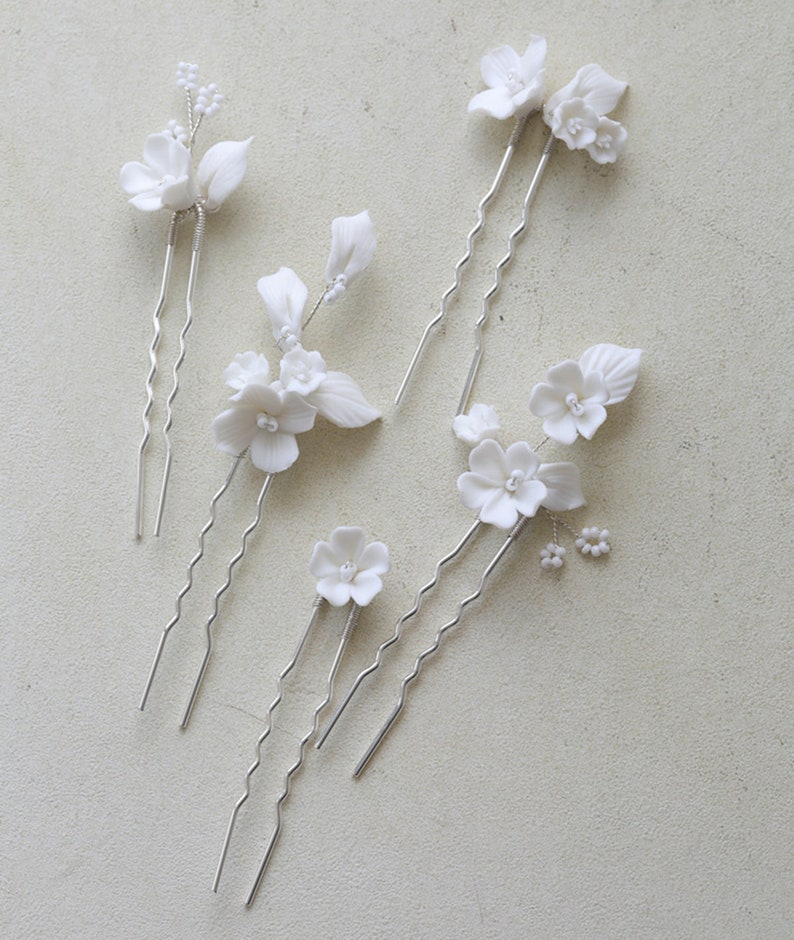 5Pcs White Ceramic Flower Pearl Hair Pins Bridal Hair Pins Bridesmaid Hair Accessories Valuable Wedding Gift Bride Handmade Party Hairpins Argent