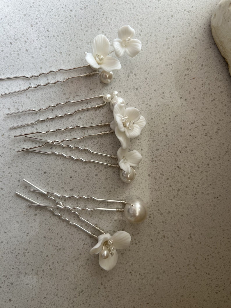 6Pcs Minimalist Pearl Ceramic Flower Hair Pins Bridal Hair Pins Set Bridesmaid earrings Hair Accessory Wedding Gift Handmade Party Hairpins imagen 9