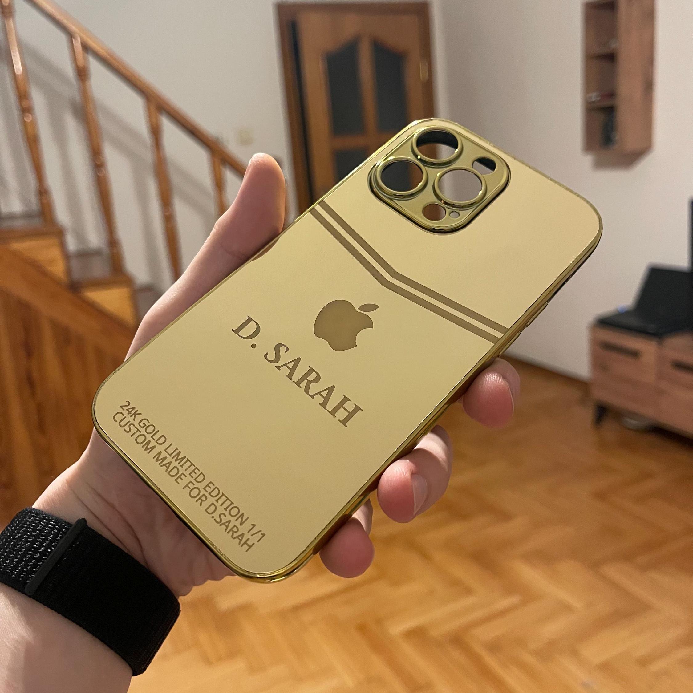 iPhone 15 Pro Max Gold Plated Case Canada - Main Image