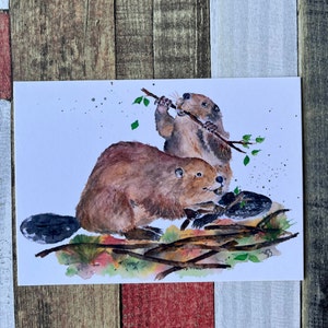 Postkarte "Biber bei der Arbeit", die richtige Postkarte für Naturliebhaber und Biberfreunde, Krafttier Biber hilft Projekte zu verfolgen