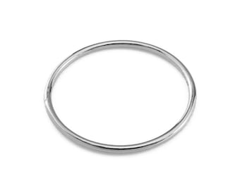 Anillo apilable superfino de plata de ley (925) / Acabado liso / Joyería minimalista apilable