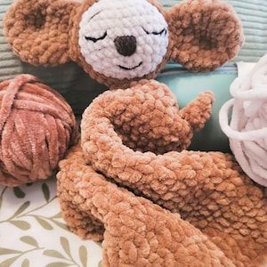 Crochet pattern Cheburashka comforter – DIY baby comforter