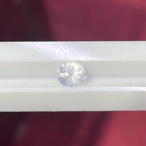 Gereserveerd 1,50 kt witblauwe zijdeachtige saffier regenboog maansteen kleur ceylon edelsteen gratis verzending