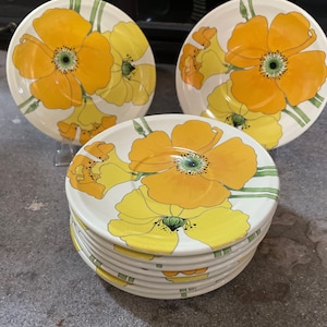 Vtg Metlox Poppytrail set of 10 coffee cups  plates. 6in. Orange Yellow