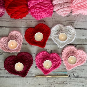Crochet Pattern - Tealight heart candle holder, tea light candle collar, Valentines Day Candle Holder, Quick and Easy Valentine Gift