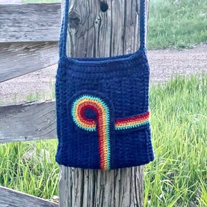 CROCHET PATTERN Infinity Rainbow Stripe Bag, 70s crochet tote, 70s inspired crossbody shoulder bag pattern, PDF Download image 6
