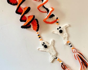 Halloween Ghost Wind Spinner Crochet Pattern: Easy Fall Decor (PDF)