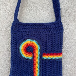 CROCHET PATTERN Infinity Rainbow Stripe Bag, 70s crochet tote, 70s inspired crossbody shoulder bag pattern, PDF Download image 2