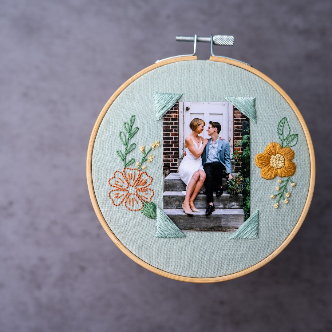 Embroidered Floral Photo Frame, Embroidery Hoop Picture Holder, Custom