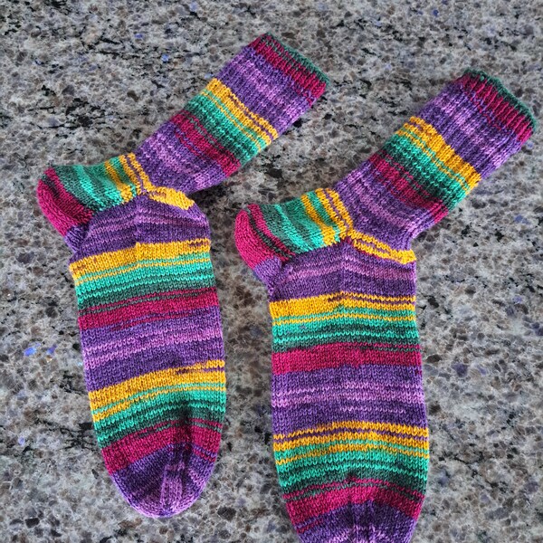 Selbstgestrickte Socken Größe 38/39