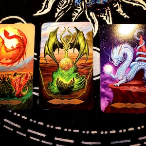 Lectura del Tarot del Dragón. Tres cartas, pasado, presente, futuro.
