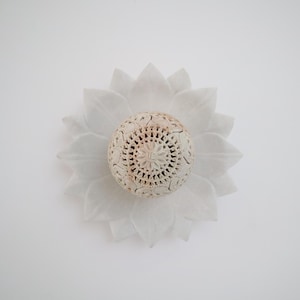 Natural Alabaster Wall Lamp Handcrafted Stone Sconce, Natural Stone Wall Lamp Minimalist Alabaster Fixture