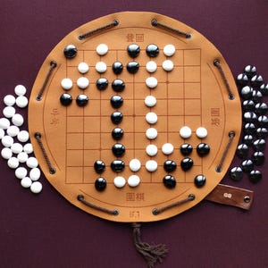 Juego de mesa chino antiguo Go Set Weiqi, histórico, en funda de piel sintética, portátil, para viajes, LARP, 35 cm, 13,78 pulgadas de diámetro