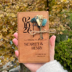 Holz gravierte Einladungen, Holz Laser geschnitten Hochzeitseinladungen, personalisierte Holzeinladung, Blumenhochzeitskarte aus Holz, natürliche Einladung
