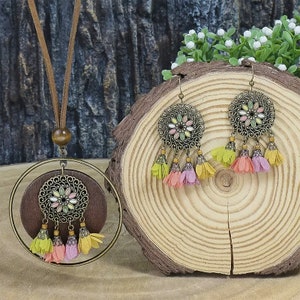 Handmade wooden necklace, charming earrings, stylish earrings, stylish necklace, Vintage Style Jewelry , Boho Style Pendant Necklace
