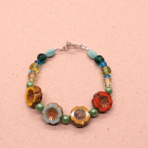 Czech flowers and colored beads bracelet