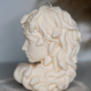 Medusa candle | scented candle | Greek mythology | Sculpture | Handmade | Antique | Home Decor | Soy candle | Gorgons/mystical atmosphere