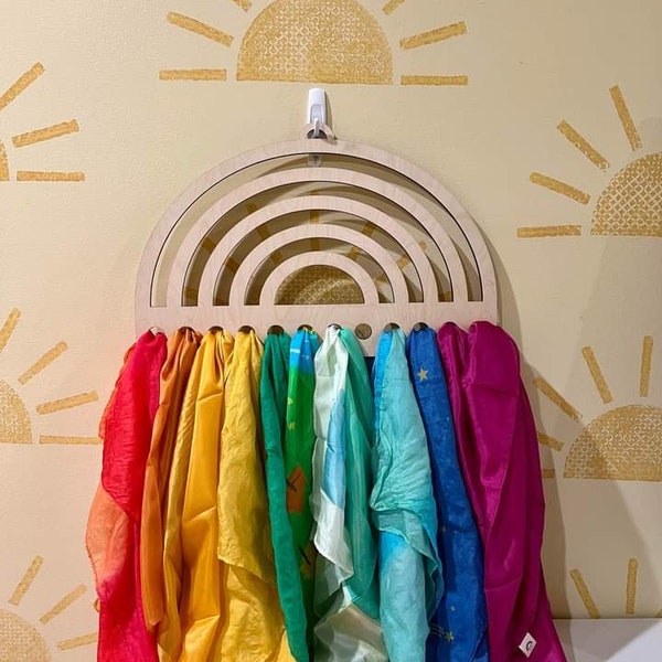 Silk Rainbow Holder