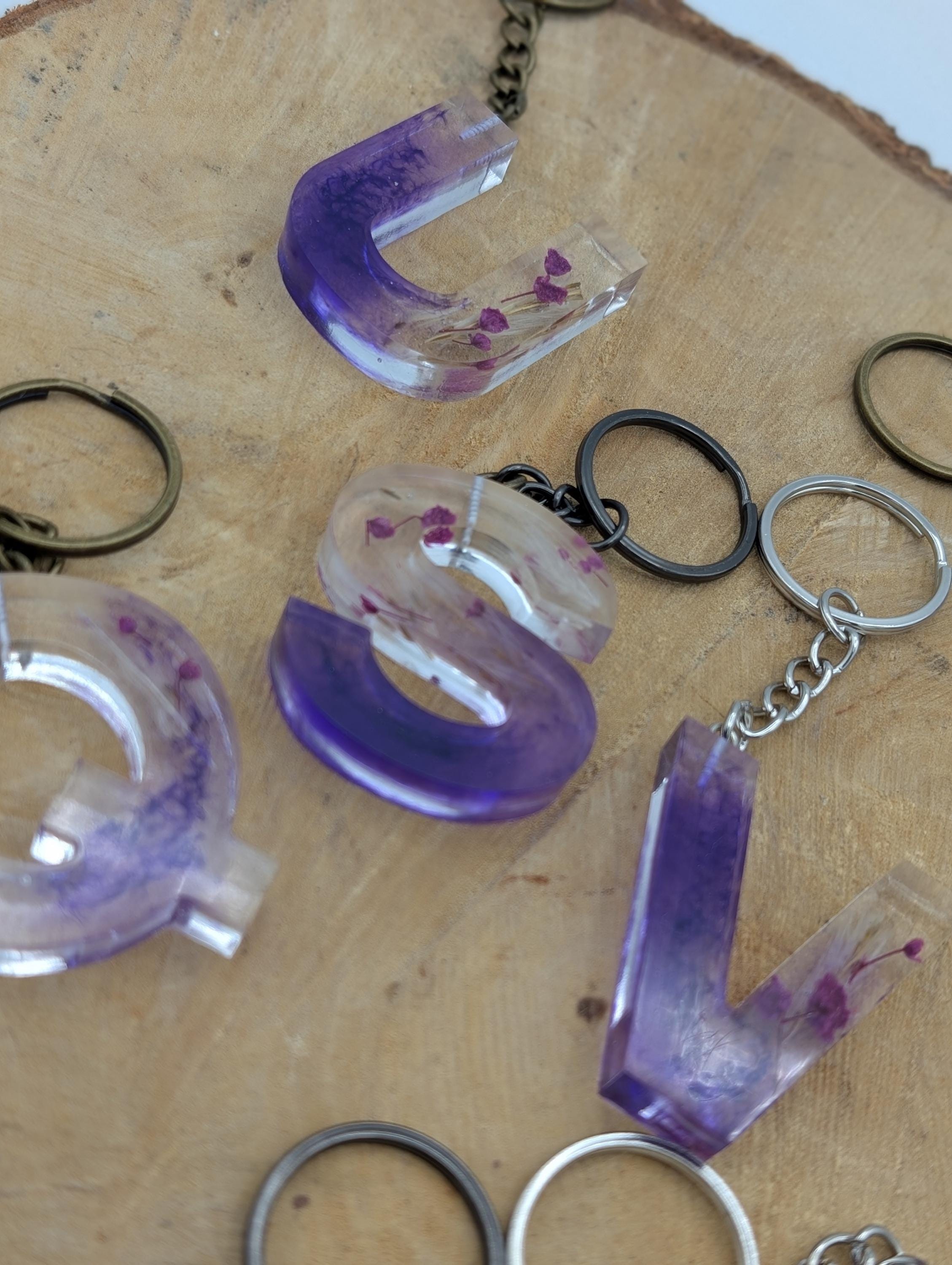 Keychain Made of Epoxy Resin, Letter With Dried Flowers - Etsy UK