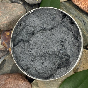 Natural Charcoal Mask & Detox