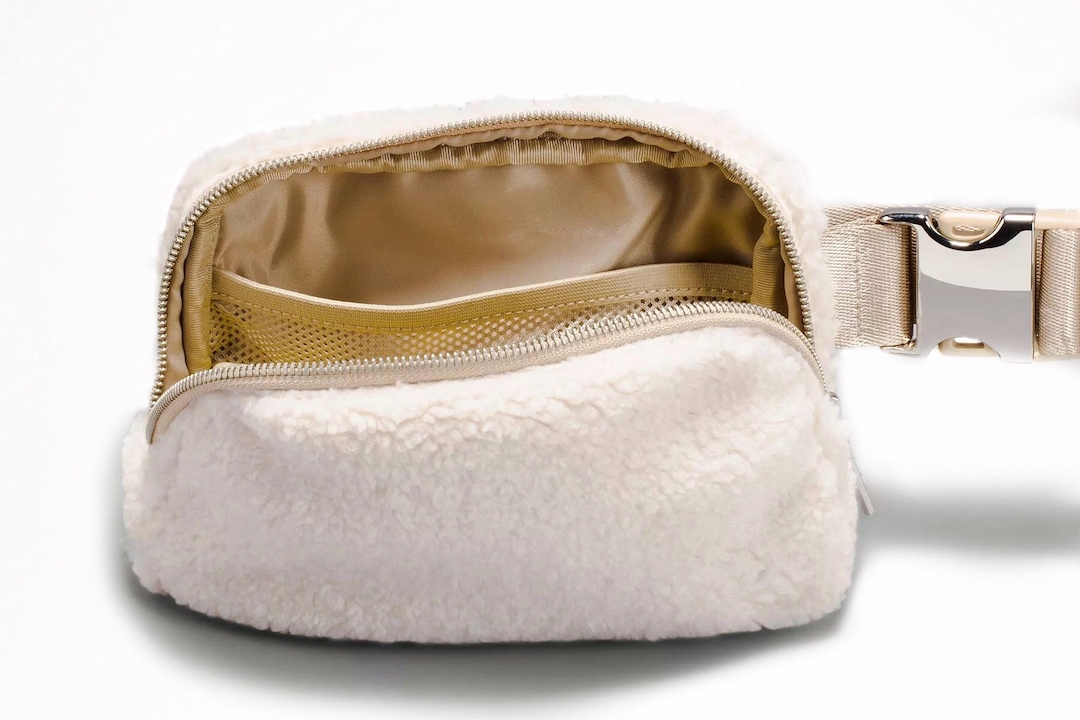 Black and Ivory Sherpa Fleece Crossbody Belt Bag for Women. Fanny Pack, Hiking Waist Pack