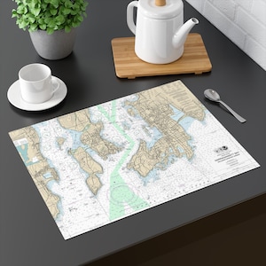 Tovaglietta nautica / Mappa della Baia di Narragansett / Tovaglietta morbida / Regalo di inaugurazione della casa / Arredamento della città natale / Cucina / Regalo per la nuova casa
