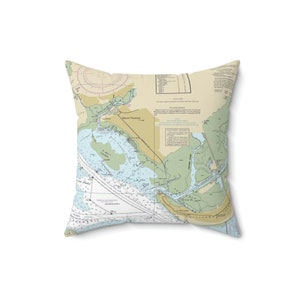 Charleston Harbor Square Pillow / Diseño de cartas náuticas, regalo para el hogar, almohada decorativa, accesorio para barcos, costa de Carolina del Sur, diseño de playa
