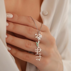 Handmade Birthflower Jewelry with Name Necklace, Gift for Her, Personalized Custom  Name, 14k Gold Name Necklace, Gift for Sweet 16 Daughter