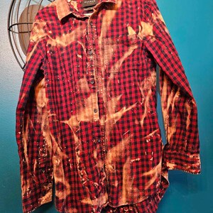 Bleach Dyed Women&#39;s Flannel Shirt