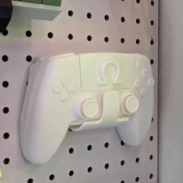 PS5 Controller display - Pegboard