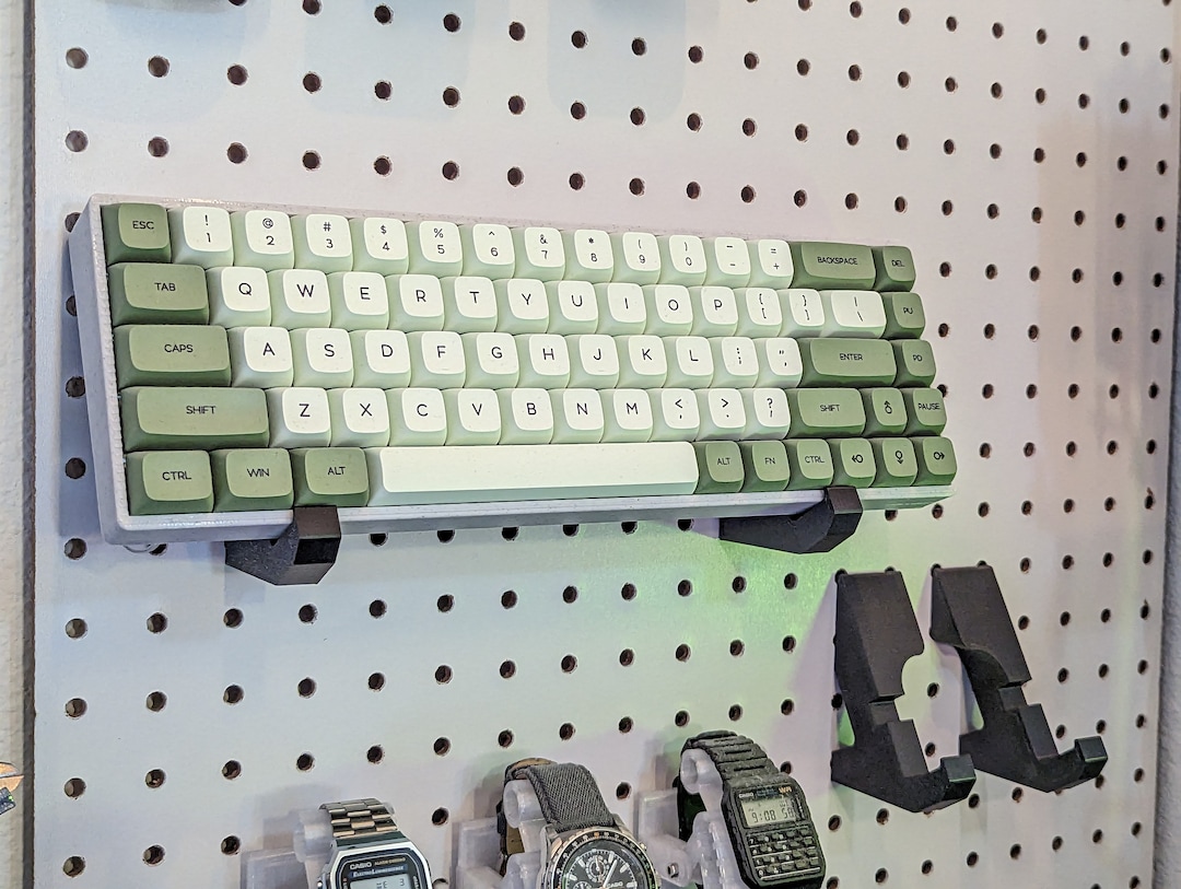 Keyboard Display Pegboard pair Etsy