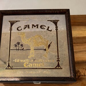 Raro, 1975 Centennial, Joe Camel, scatola di legno, specchio, R.J.Renolds Tobacco Company, scatola di sigarette