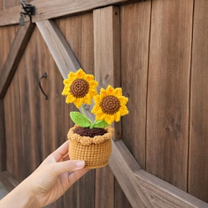 Crochet Sunflower Plant, Handmade Flower Pot Decor, Artificial Sunflower, Cute Desk Decor, Crochet Plant Gift, Small Handmade Gift