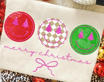 Glittrigt smiley-julgransansikte PNG, retro god jul-tröjadesign, rosa manus festlig sublimering, vintage glitterleende vinter