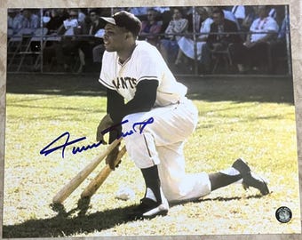 Willie Mays autographed signed  8 x 10 photo picture Mays personal hologram
