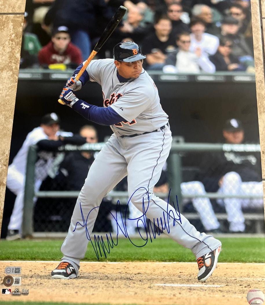 ミゲル・カブレラの直筆サイン入り16 x 20写真、ベケット証人認証済み