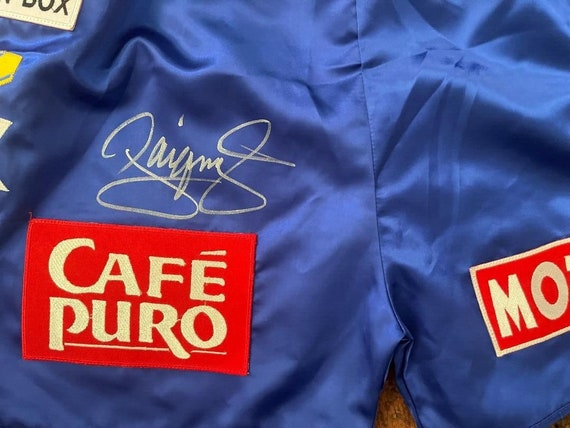 マニーパッキャオ　直筆サイン入り写真 Amazon | 6階級制覇王者 マニー・パッキャオ 直筆 サイン 2015