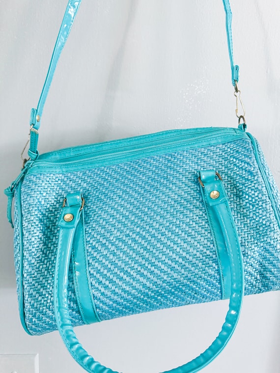 ★TOUT Y EST★ Two Tone Basket Bag Sky Blue SWBGCB004SL erts_bk.jpg?v=1748484029