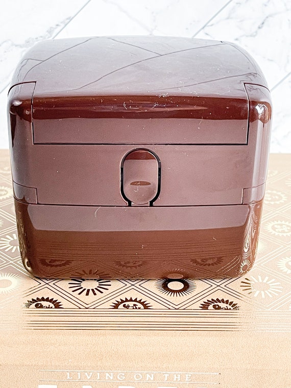 The Jewel Kit foldable travel jewelry box - image 2