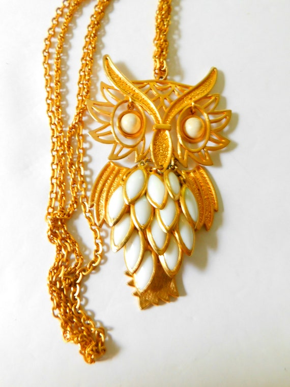 Wonderful 60's owl pendant -double chain - image 4