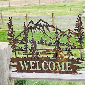 Mountain Welcome Sign
