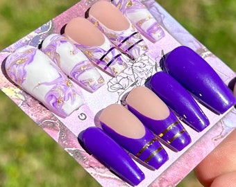 uñas de mármol/ uñas de punta francesa de mármol/ punta francesa/ pressons/ prensa en uñas/ uñas de mármol/ bonita /hermosa/hermosa/impresionante/linda/elegante