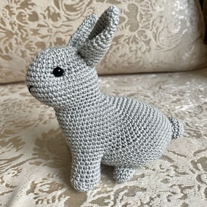 Plüschtier | Handgemachtes gehäkeltes Kaninchen | Amigurumi Stofftier | Kuschelig | Tierliebhaber, Ostern, Natur, Frühlingsdekor, Geschenk